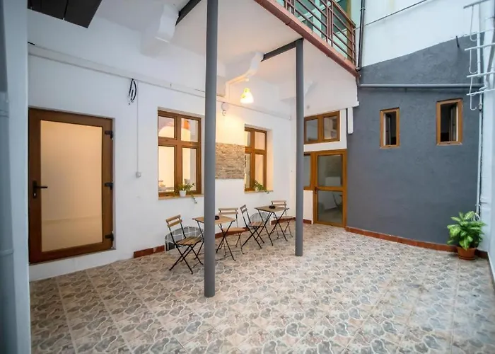 Art Studio Apartment